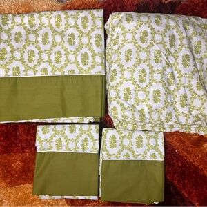 Vintage cannon Royal full sheet set. MCM Green and White Bedding NOS